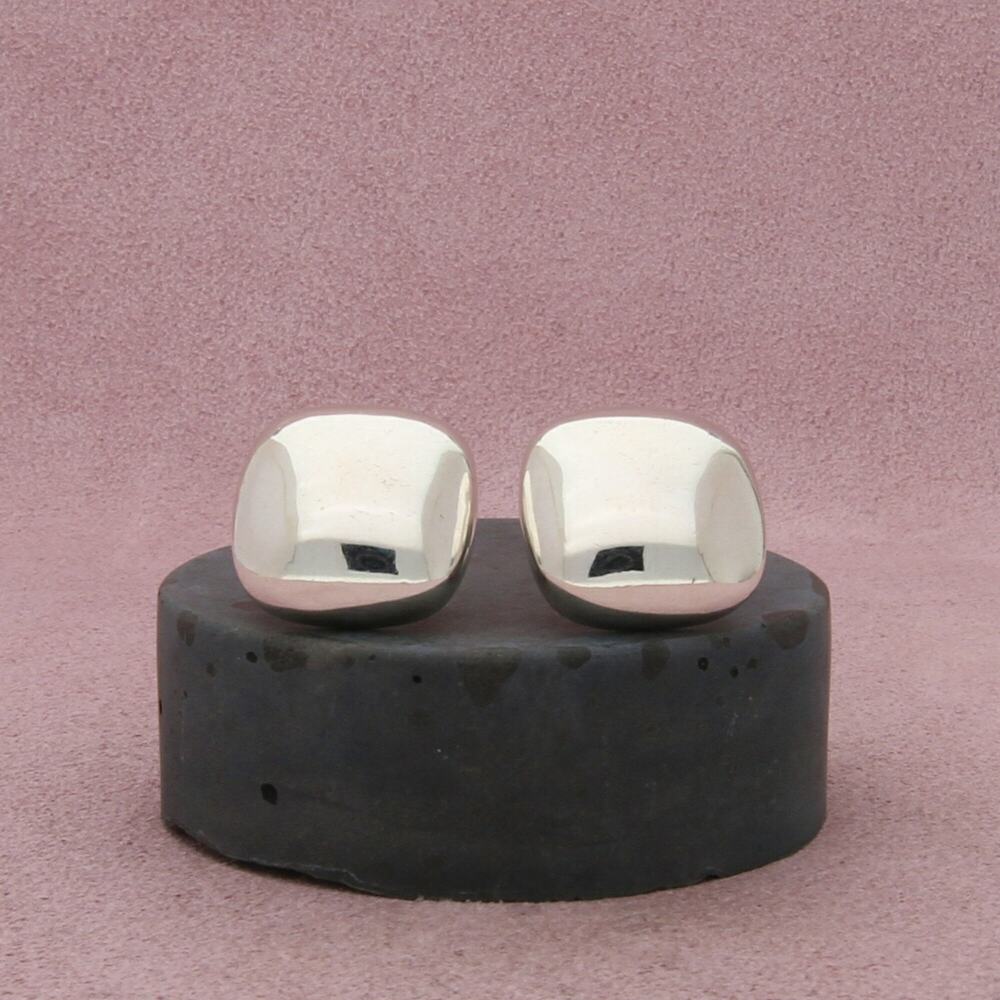 ⚡clearance⚡ liz claiborne sterling silver vintage domed square post earrings